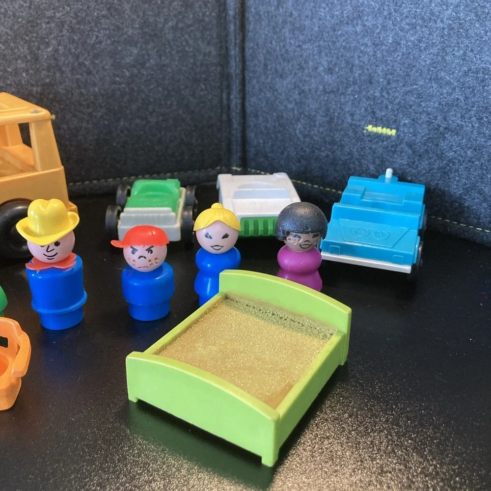 Vintage Fisher Price Little People Figures With Vehicles And Furniture Rare READ